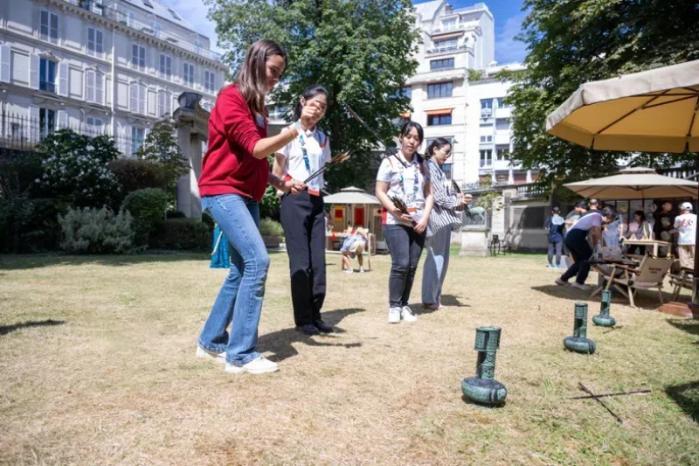 巴黎奥运场馆中的中国之家全民健身日：科技与