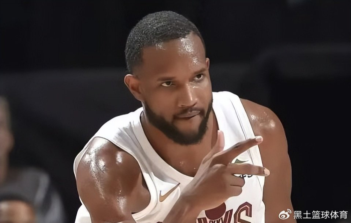 亚历山大47分文班亚马41分 老詹成最年长三双纪录