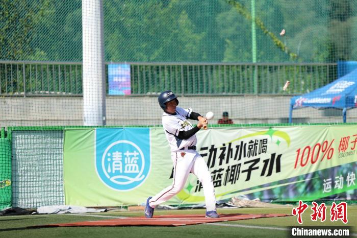 莞台杯慢速垒球邀请赛开幕：两岸24支代表队角逐