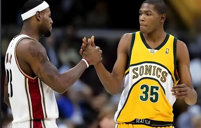 詹姆斯杜兰特常规赛31次交锋胜负记录与数据对比